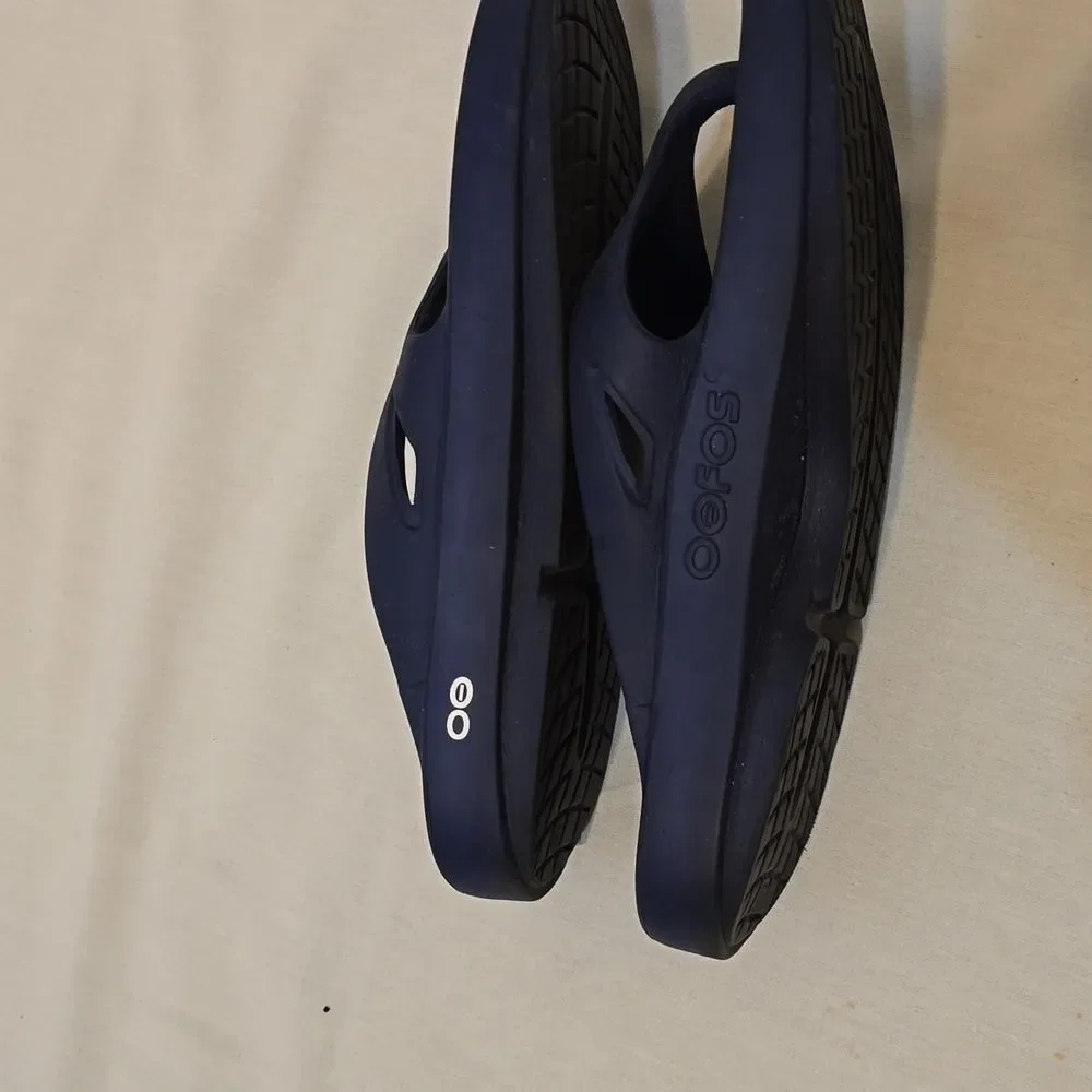 Oofos Black Toe‎ Post Recovery Sandals Great Arch Support Sz   W-15